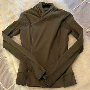 Lululemon women green moto jacket size 8